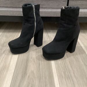 Black Heeled Boots